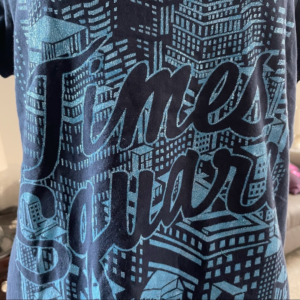 Navy Blue Aeropostale "Times Square" Tee Shirt - Picture 5 of 5